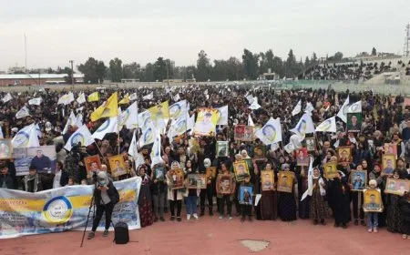 Meşa mezin a li Qamişloyê gihaşt Stada Şehîdên 12`ê Adarê