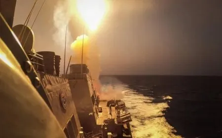 Kanala El Mesîra: Hêzên DYA û Brîtanyayê rojavayê Yemenê bombebaran kir