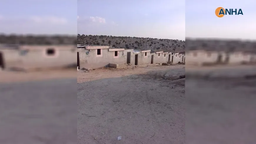 Navên 35 malbatên Hemasî yên li Efrînê hatine bicihkirin