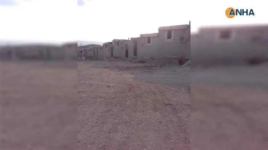 Navên 35 malbatên Hemasî yên li Efrînê hatine bicihkirin