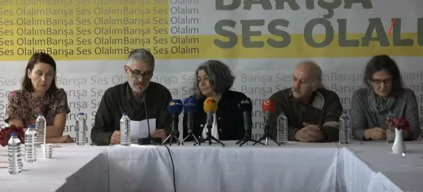 Ji 564 kesan banga ‘Em bibin dengek ji bo aştiyê’