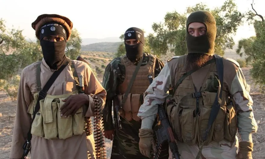 Di êrişên  DAIŞ’ê de leşkerekî Şamê û şivanek hatin kuştin