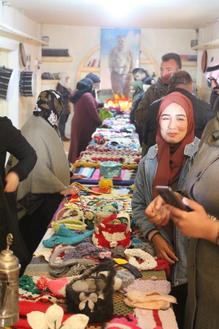 Pêşangeha destkarî û wênesaziyê li Til Birak