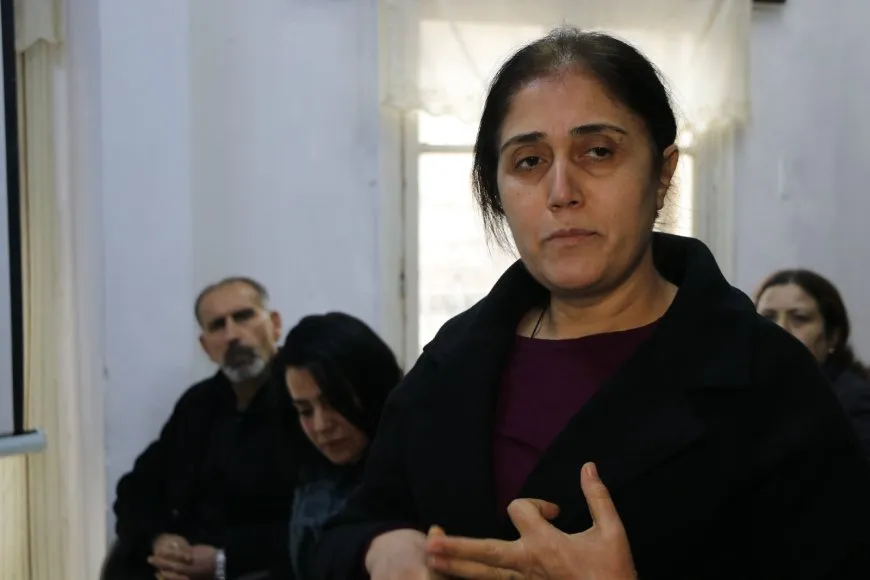 Malbenda Heleb a Rewşenbîrî rûniştina yekemîn a rexneyî li dar xist