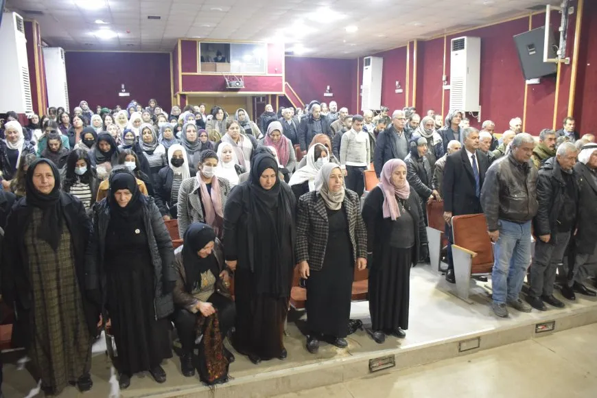 Li 3 navçeyan şehîdên komkujiya Parîsê hatin bibîranîn