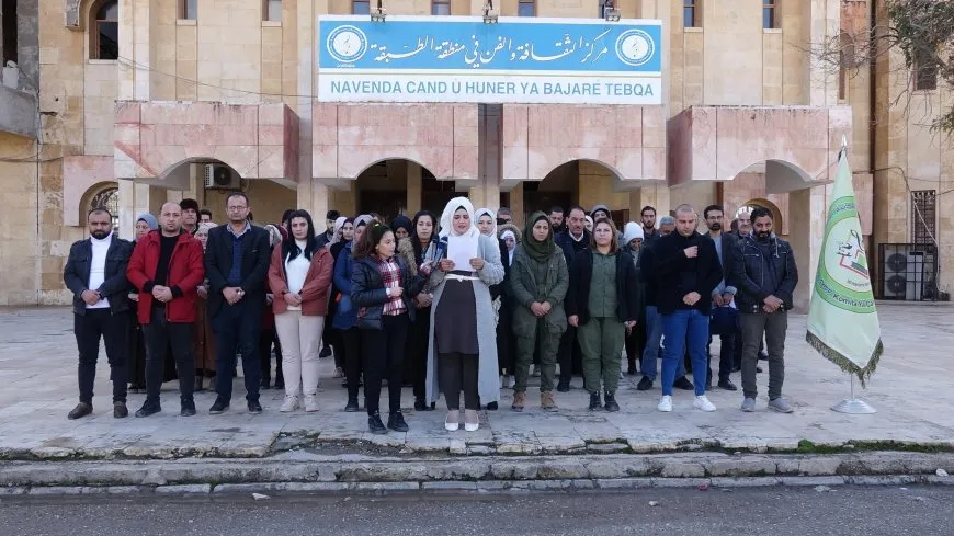 Êrişên dagirkeriyê li Tebqayê hatin şermezarkirin