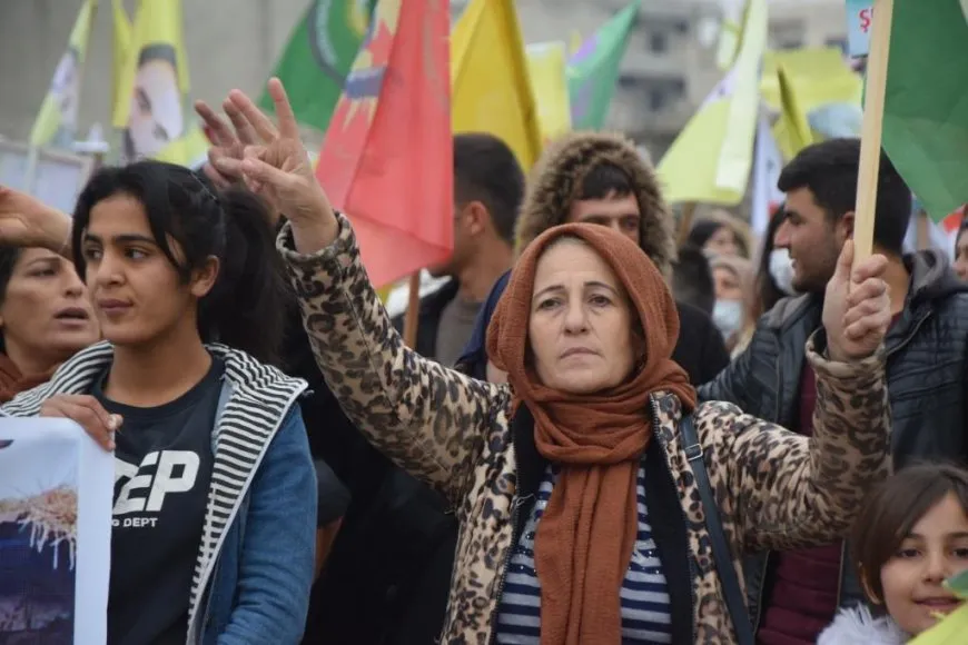 Gelên Bakur û Rojhilatê Sûriyeyê êrişên Tirkiyeyê şermezar kirin