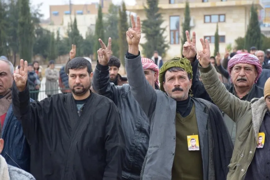 Şêniyên Kobanê şehîd Dilsoz Degirman oxir kir