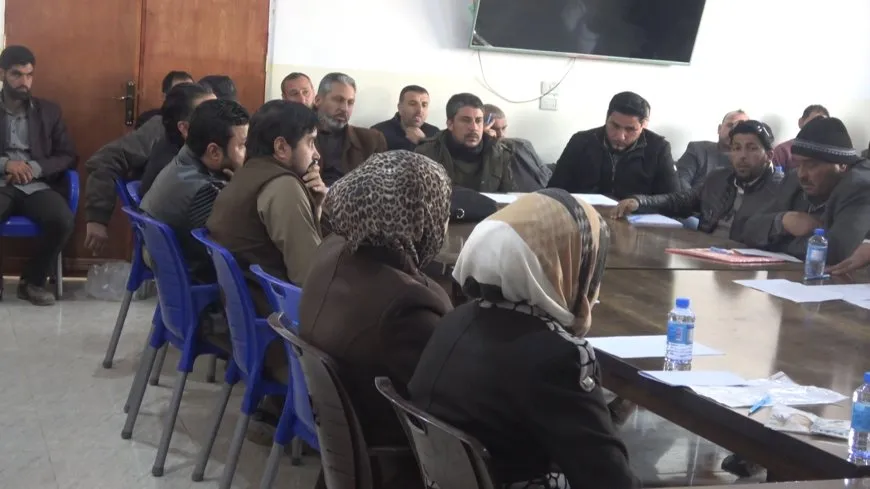 Desteya Perwerdê û Fêrkirinê rewşa perwerdê li Dêrazorê nîqaş kir