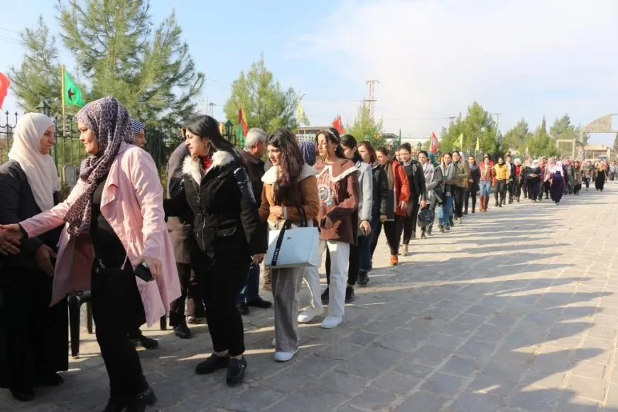 Li Qamişlo û Kobanê merasîma sersaxiya şehîd Nûdem Wan