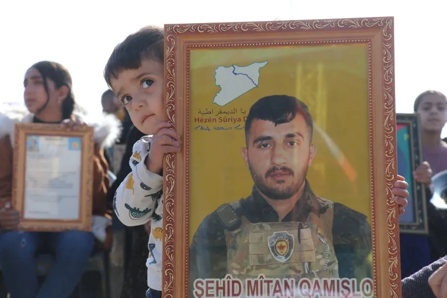 Li Qamişlo 166 şehîd hatin bibîranîn