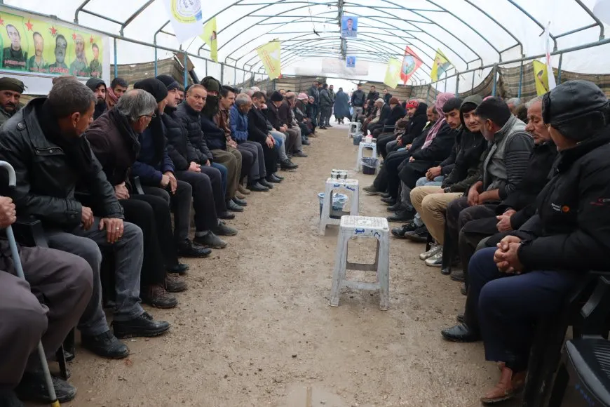 Şêniyên Qamişloyê sersaxî da malbata şehîd Mehmûd Derwêş