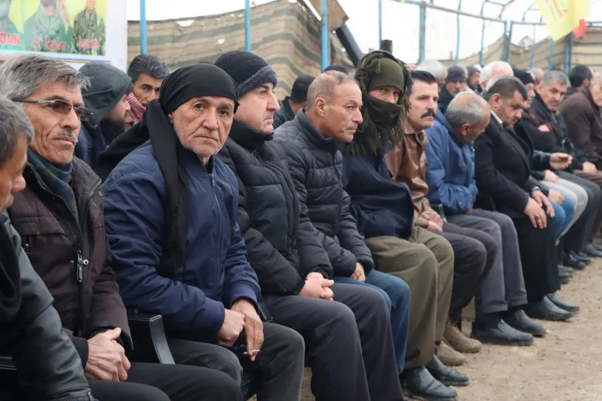 Şêniyên Qamişloyê sersaxî da malbata şehîd Mehmûd Derwêş