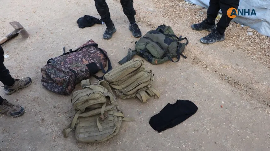 Li kampa Holê gelek amûrên leşkerî, xendeq û jêrzemîn hatin dîtin