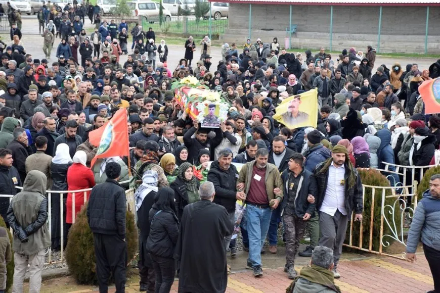 Şêniyên Dêrikê şehîd Mazin Şêx oxir kir