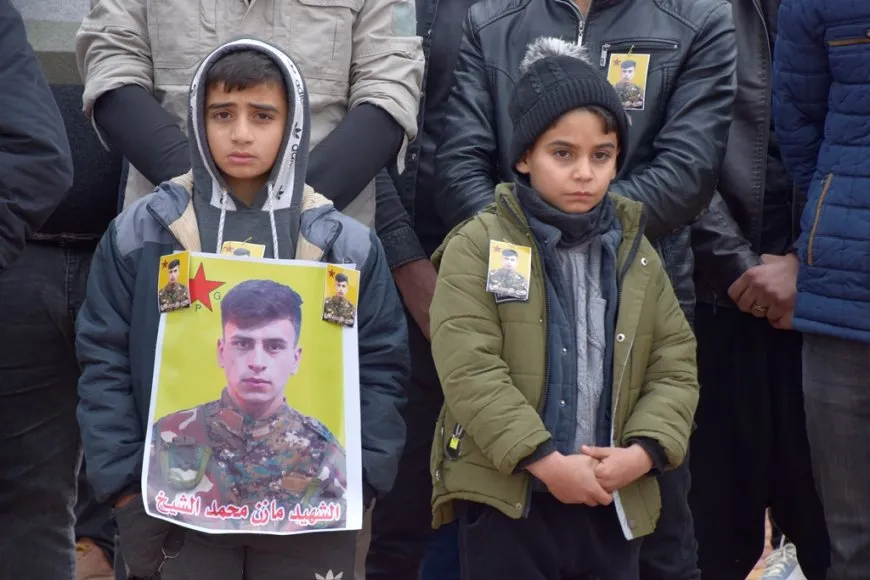 Şêniyên Dêrikê şehîd Mazin Şêx oxir kir