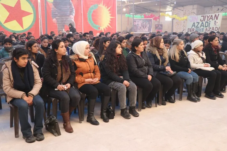 Ciwanên Helebê konferansa xwe bi sozdayîna belavkirina fikrên Rêbertî bi dawî kir
