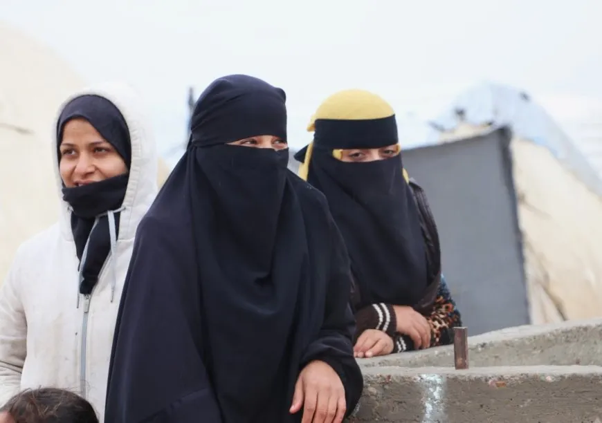 Niştecihên Kampa Holê bi destpêkirina operasyonê re bi ewle ne