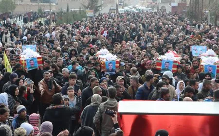 Şehîdên Hêzên Ewlekariyê bi merasîmeke girseyî hatin oxirkirin