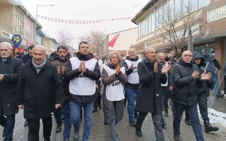 Meşa Azadiyê li Kopê ye
