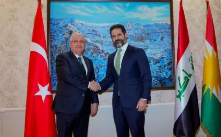 Yaşar Guler bi Qubad Talebanî re civiya