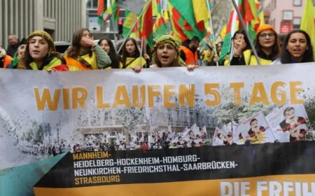 Ciwanên Kurdistanî li dijî komploya navneteweyî meşiyan