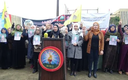 Li Reqayê ji bo şermezarkirina komploya navneteweyî çalakiyek hat lidarxistin