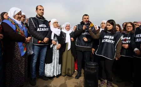 Meşvanên Azadiyê ber bi Amarayê ve bi rê ketin