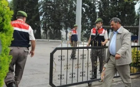 Malbata  Rêber Abdullah Ocalan ji bo hevdîtinê serlêdan kir