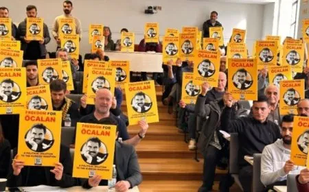 Sêyemîn Konferansa Kurd bi dawî bû: Em ê banga azadiya mezin bikin