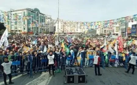 Bi hezaran kesî Rêber Abdullah Ocalan silav kirin