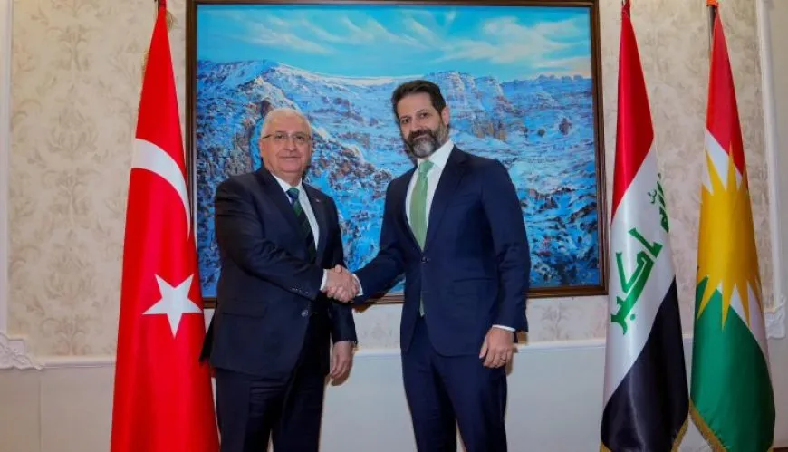 Yaşar Guler bi Qubad Talebanî re civiya