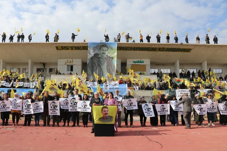 Ji bo azadiya Rêber Abdullah Ocalan kampanyaya komkirina îmzeyan
