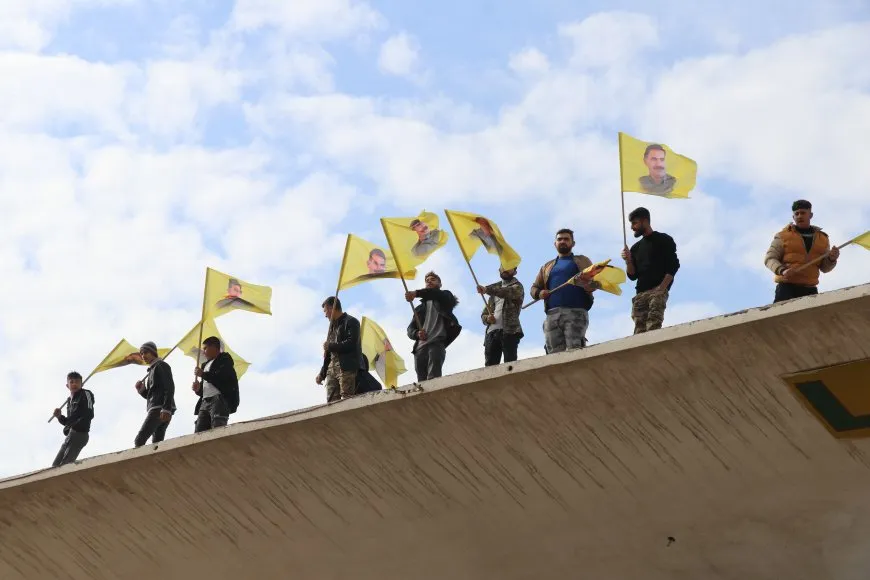 Ji bo azadiya Rêber Abdullah Ocalan kampanyaya komkirina îmzeyan