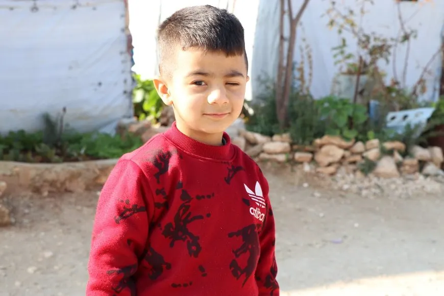 Koçberên Efrînê li hemberî êriş û dorpêçê li ber xwe didin