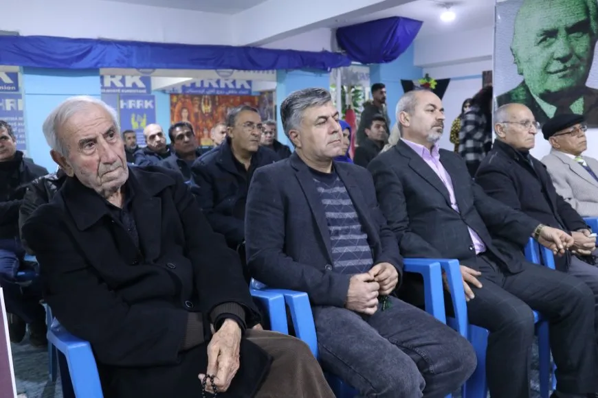 Li Qamişlo şahiya îmzekirina pirtûka çîrokan li dar xist
