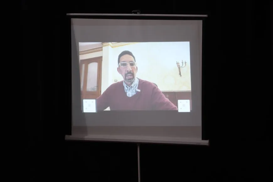 Mîhrîcana Wêneyên Fotografîk li dar dikeve