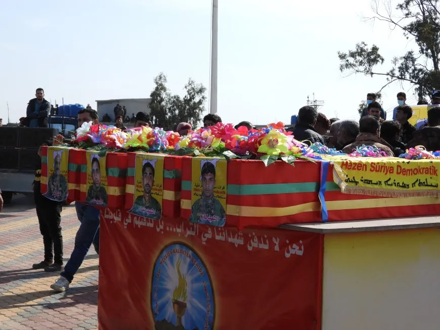 Şêniyên Tebqayê cenazeyên 4 şehîdan oxir kirin