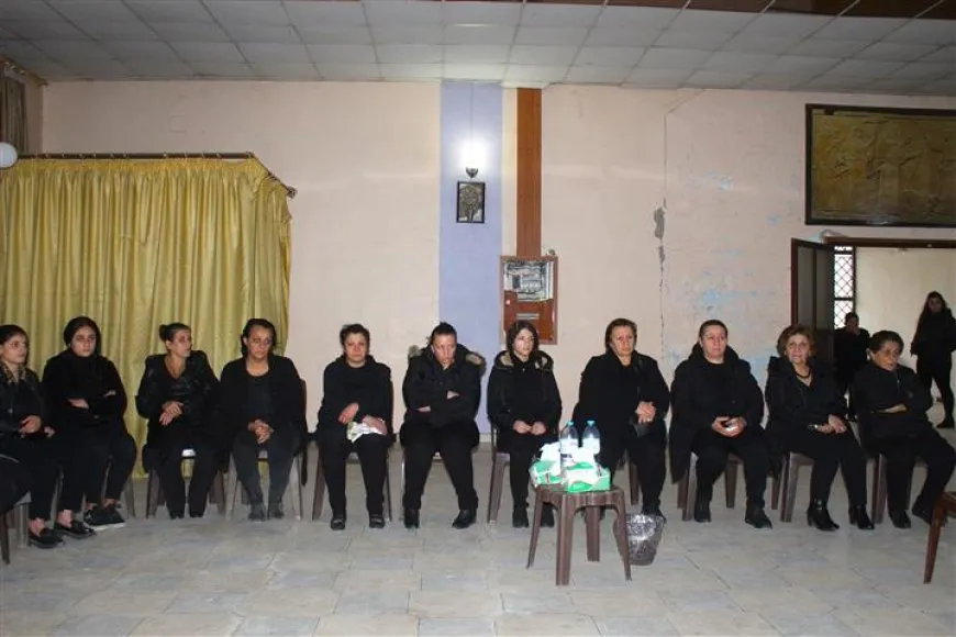 Meclisa navçeya Til Temirê 2 malbat li hev anîn