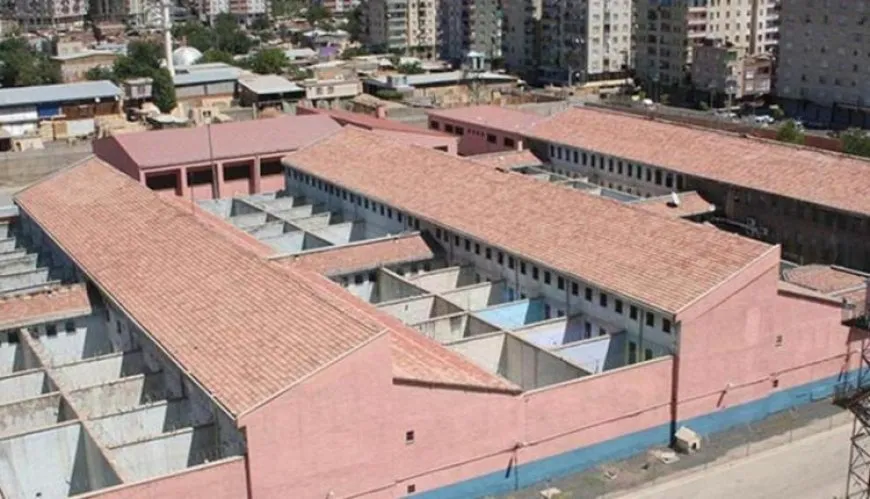 Greva birçîbûnê ya girtiyên azadiyê di roja xwe ya 79’an de ye