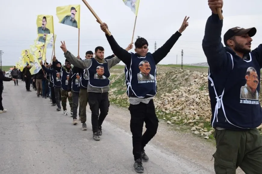 Bertekên li dijî komploya 15’ê Sibatê