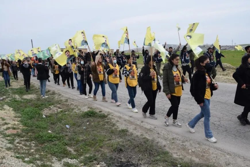 Bertekên li dijî komploya 15’ê Sibatê