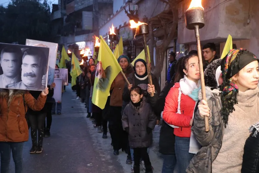 Li Helebê ji bo şermezarkirina komployê meşek hat lidarxistin