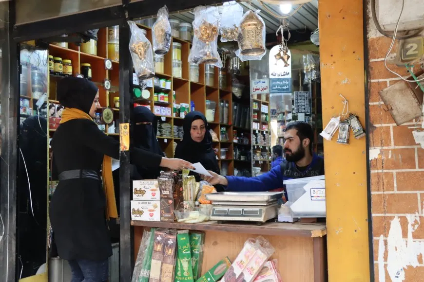 Sibê meşeke mezin li Qamişloyê li dar dikeve