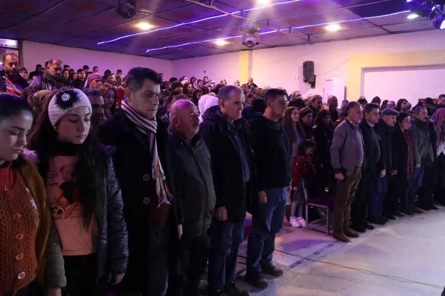 Êzidiyên Efrînê bi boneya Cejna Bêxwîn şahiyek li dar xist
