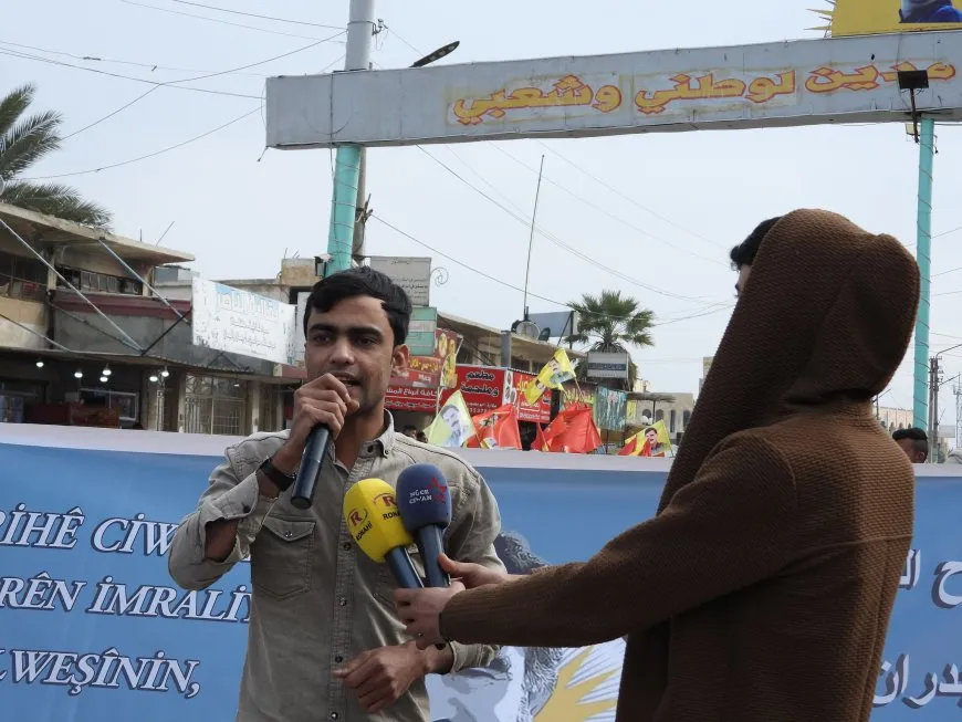 Li Tebqa û Eyn Îsayê meşên li dijî komployê