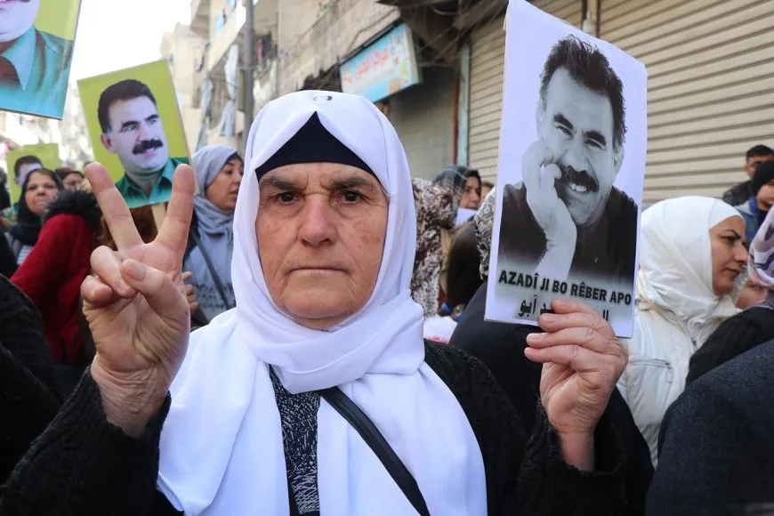 ‘Rêber Abdullah Ocalan bi felsefeya xwe dîrok afirand’