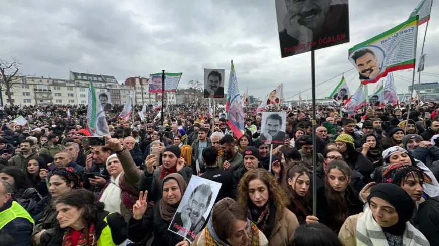 Li Kolnê meş û mîtînga bi beşdariya sedan hezaran kesî