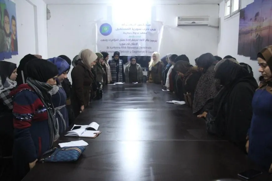 Li Minbicê Meclisa Jinan a Partiya Sûriya Pêşerojê panelek li dar xist