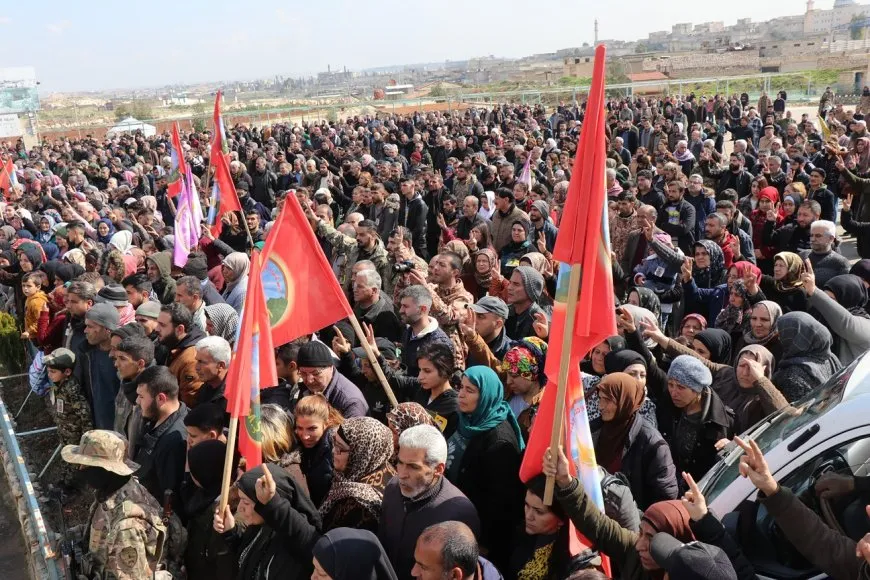 Şehîd Bakur Efrîn li Helebê hat oxirkirin